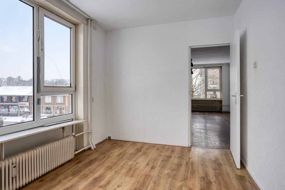 Photo 11 of Adelaarslaan 285