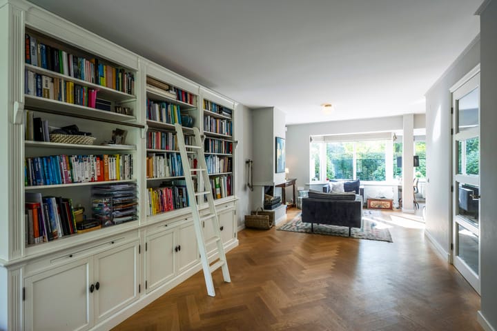 Photo 19 of Wally Moesweg 12