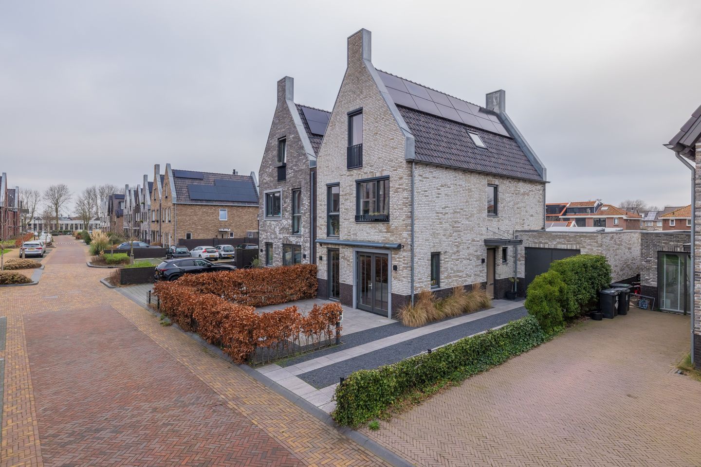 Photo 74 of Meeroever 28