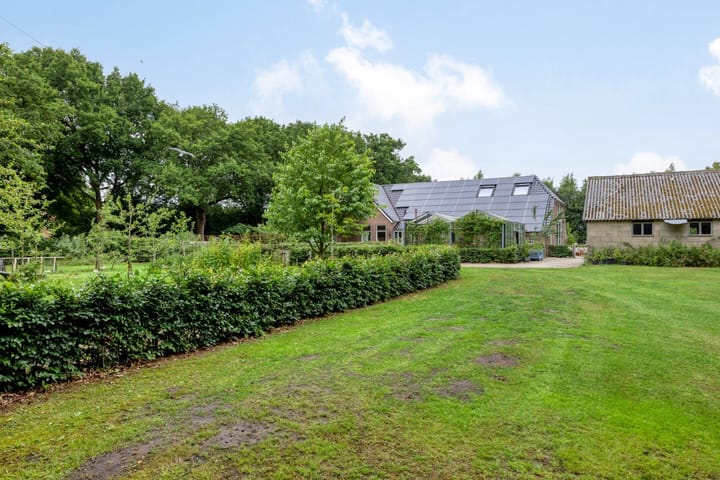 Foto 64 van Hoevenweg 20