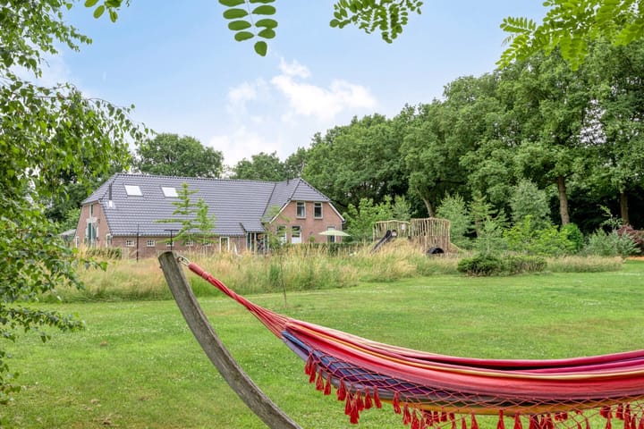 Foto 77 van Hoevenweg 20