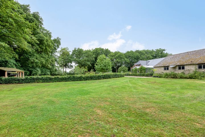 Foto 63 van Hoevenweg 20