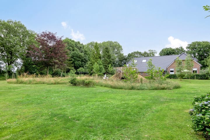 Foto 78 van Hoevenweg 20