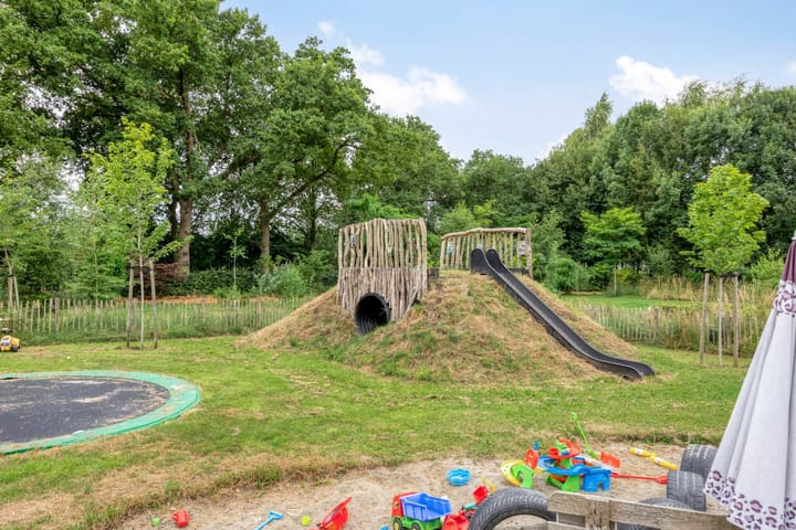 Foto 79 van Hoevenweg 20