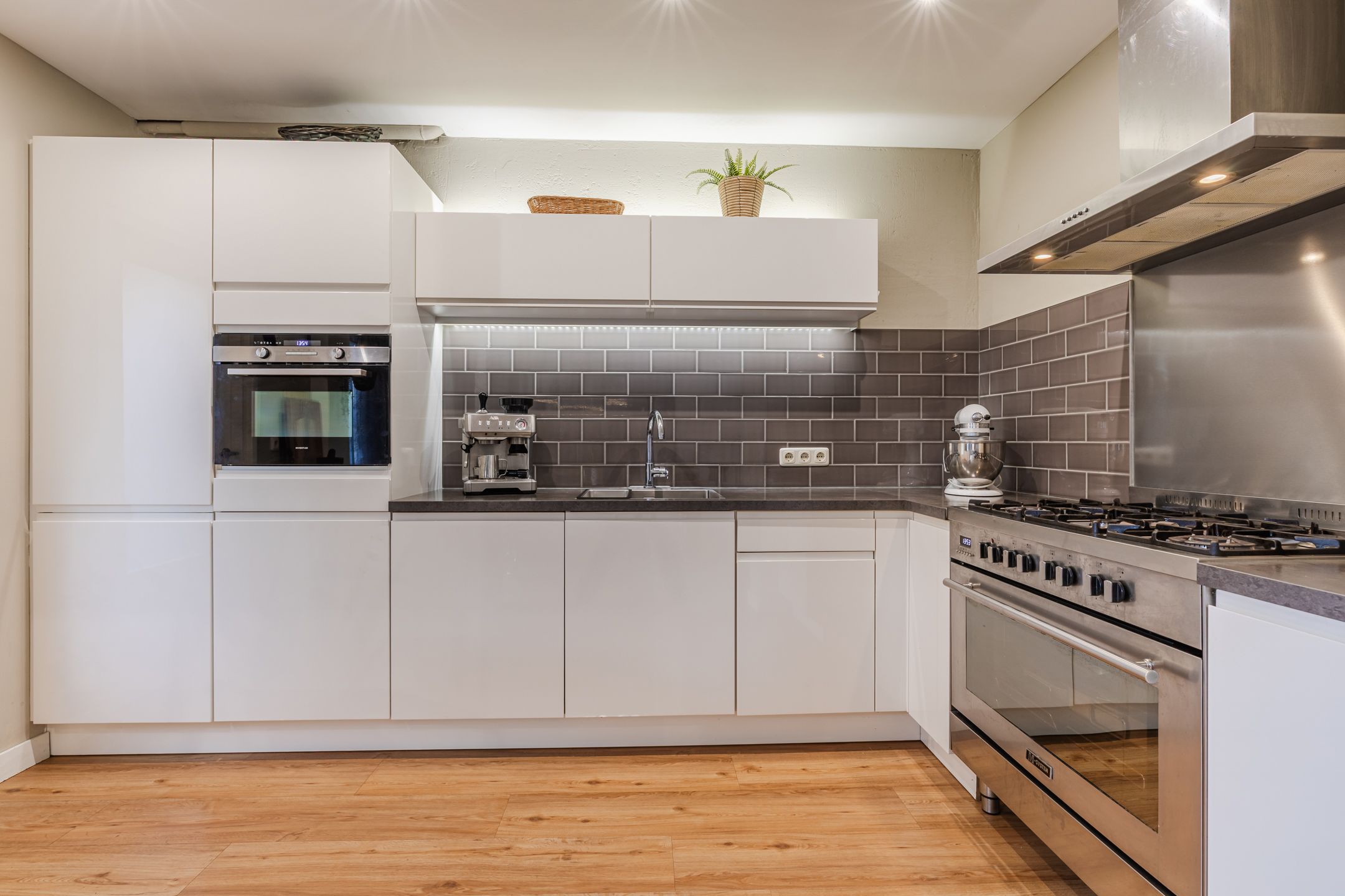 Foto 3 van Bredalaan 36