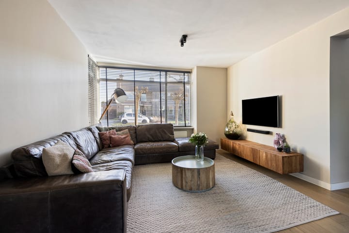 Photo 7 of Willem van Oranjestraat 30