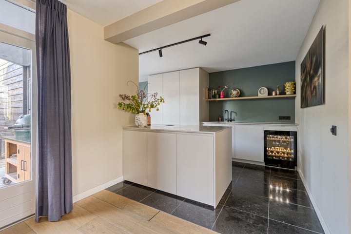 Photo 15 of Willem van Oranjestraat 30