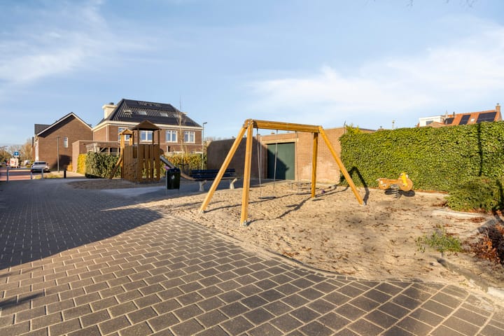 Photo 45 of Willem van Oranjestraat 30