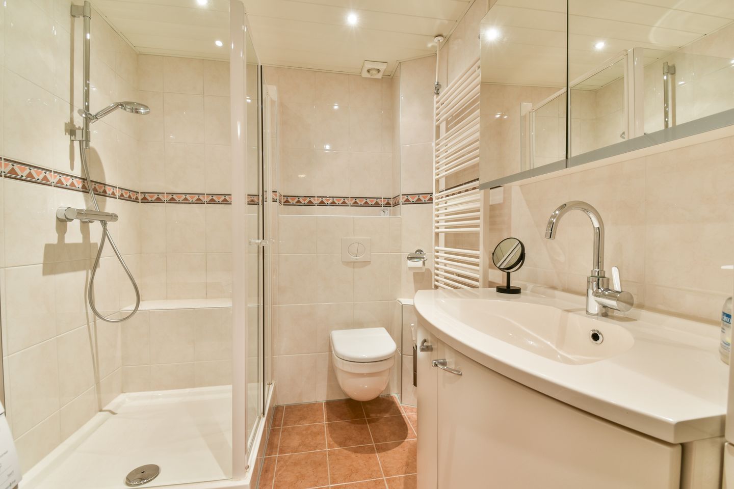 Foto 14 van Van der Lekstraat 33