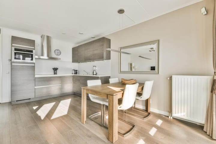 Photo 4 of Mitrastraat 112