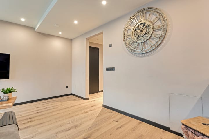 Photo 14 of Torenes 11