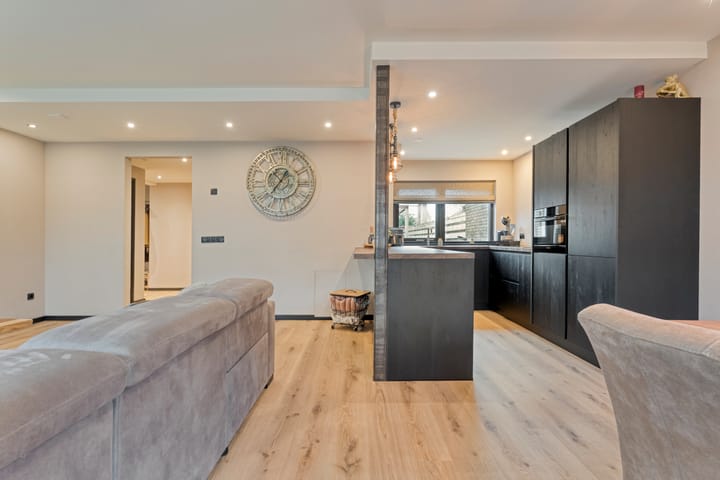 Photo 15 of Torenes 11