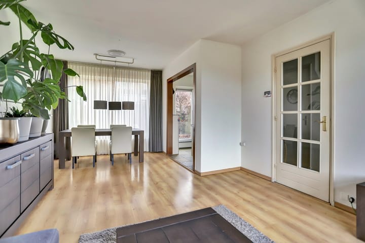 Foto 4 van Postelse Hoeflaan 362