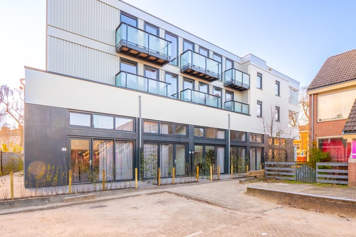 Photo 23 of Anton Geesinkstraat 11-E