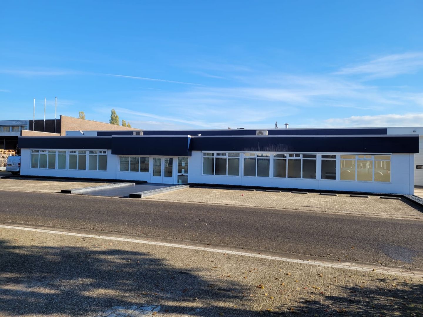 View photo 2 of Vloeiveld 5