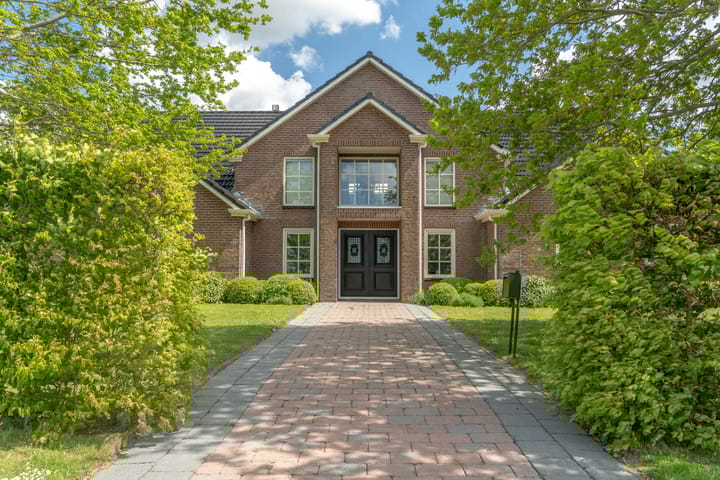 Foto 11 van Meedhuizerweg 40-A