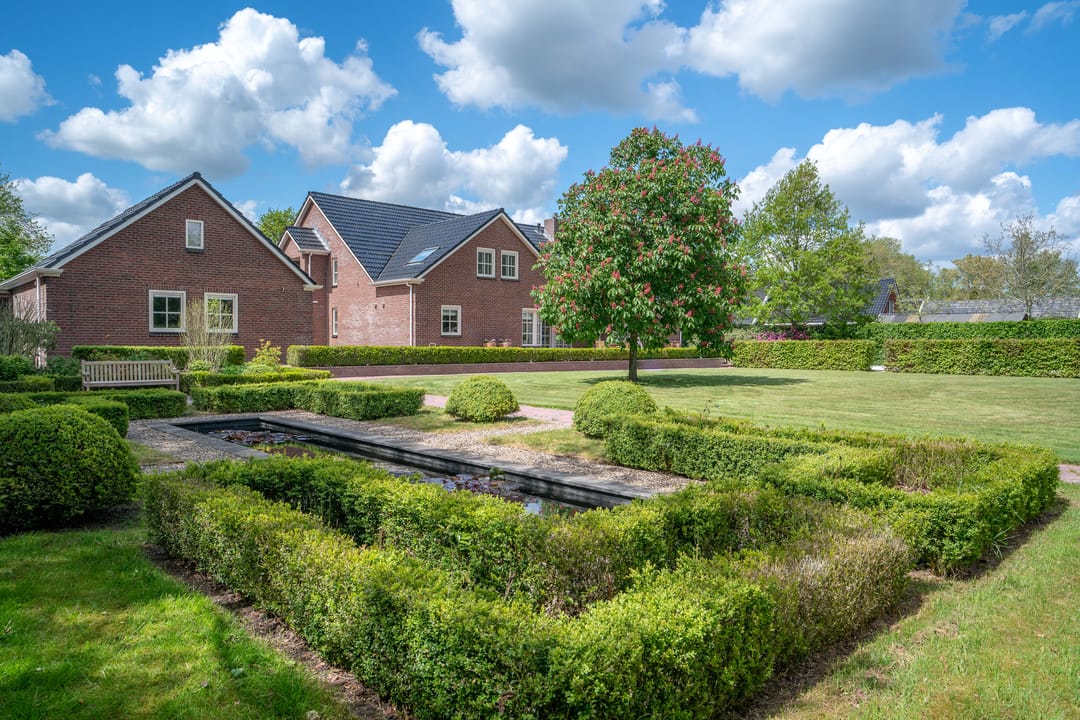 Foto 67 van Meedhuizerweg 40-A