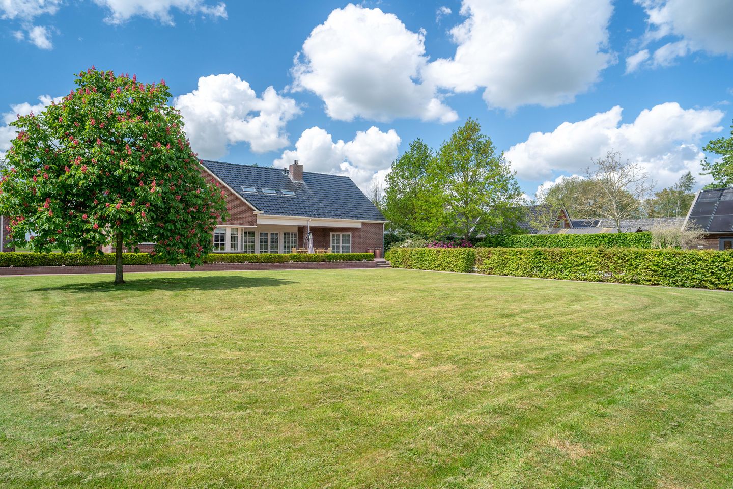 Foto 70 van Meedhuizerweg 40-A