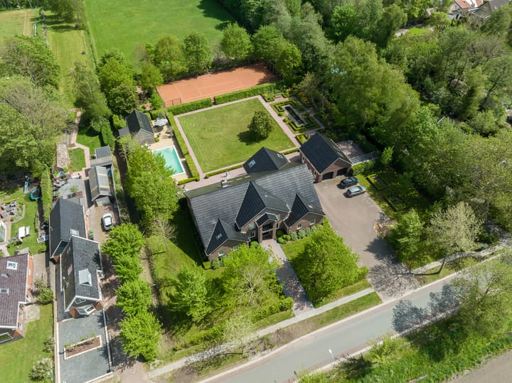 Foto 83 van Meedhuizerweg 40-A