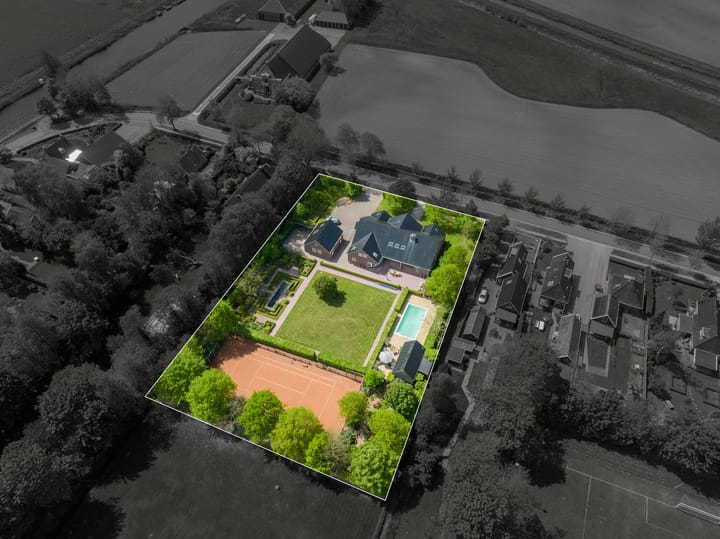 Foto 84 van Meedhuizerweg 40-A