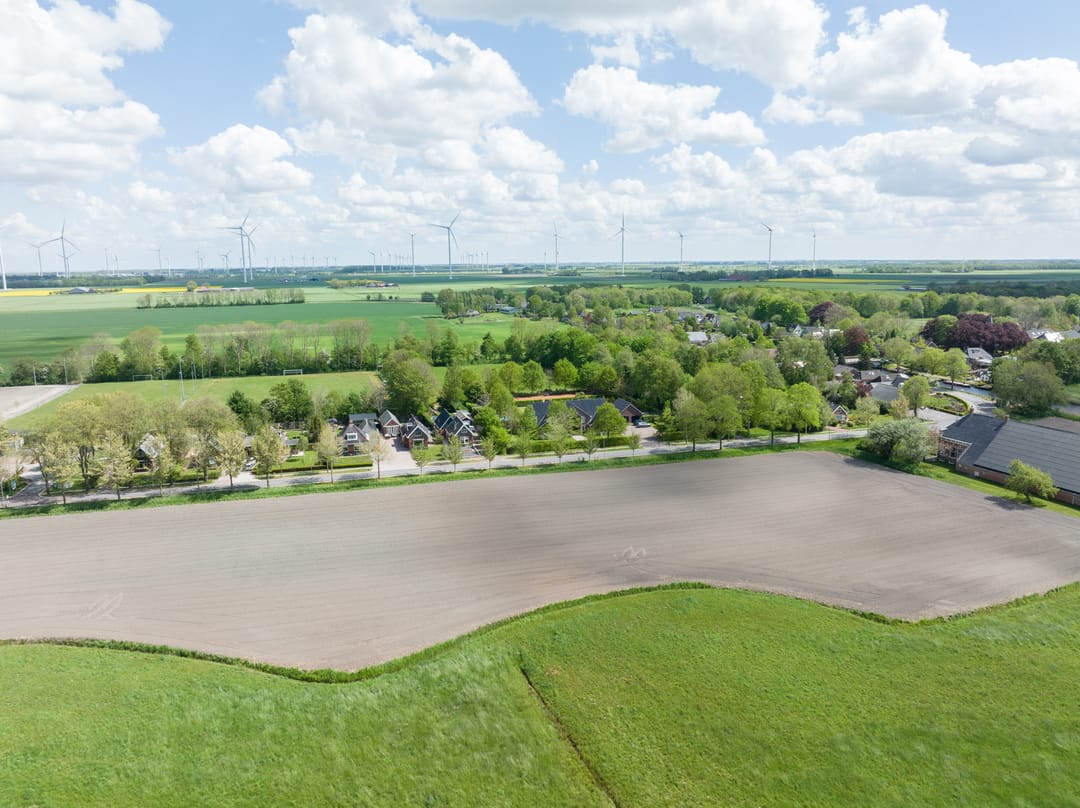 Foto 86 van Meedhuizerweg 40-A