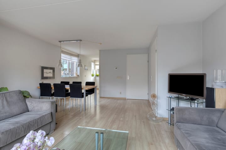 Foto 12 van Renata 51