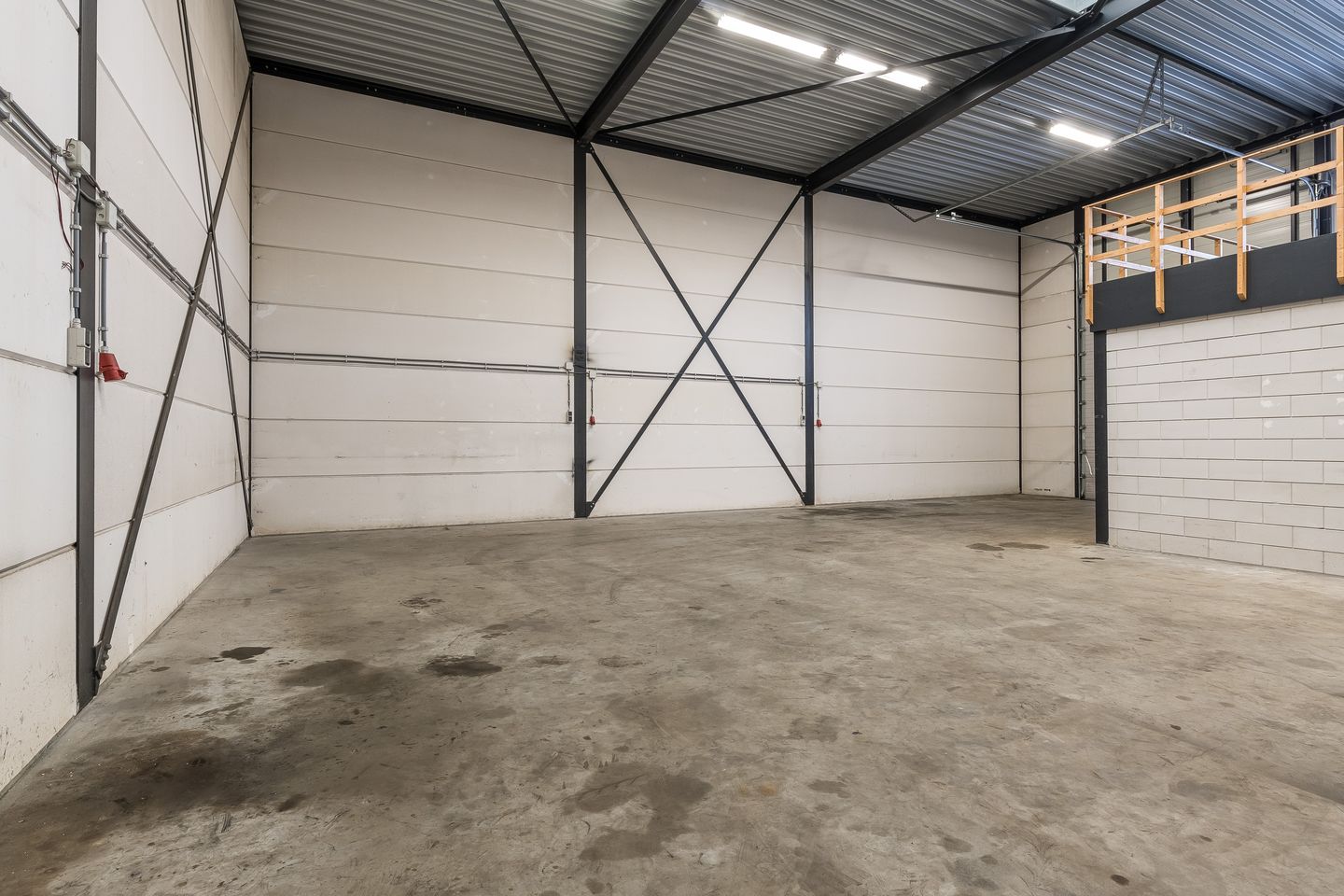 Bekijk foto 2 van Christiaan Huygensweg 8-a