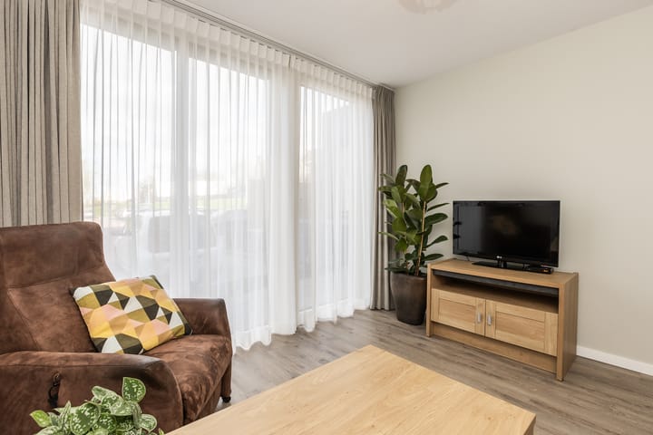 Foto 18 van Achterweg 2-J