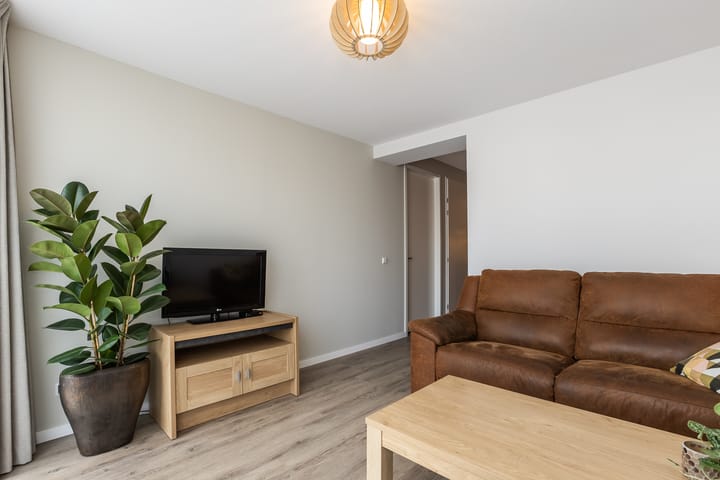 Foto 19 van Achterweg 2-J