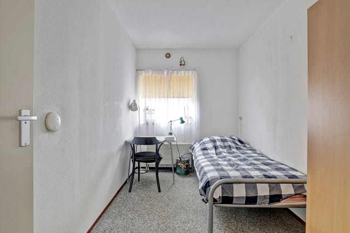 Foto 16 van J. Huizingalaan 11