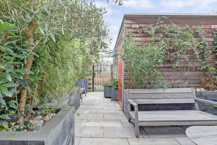 Foto 27 van J. Huizingalaan 11