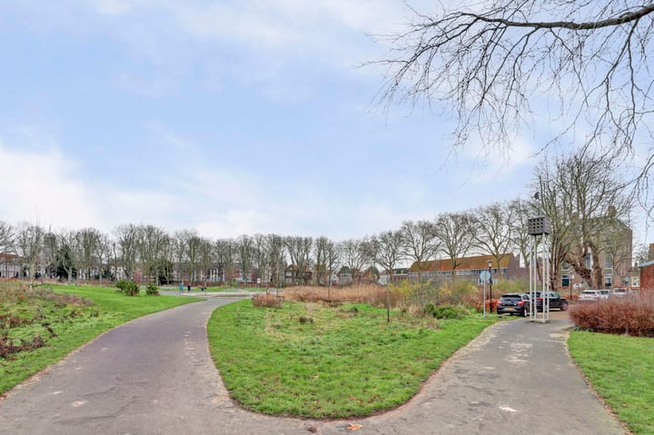 Foto 29 van J. Huizingalaan 11