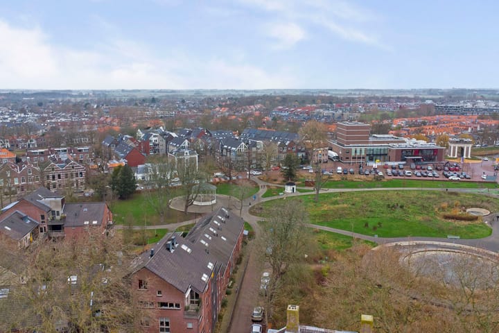 Foto 33 van J. Huizingalaan 11