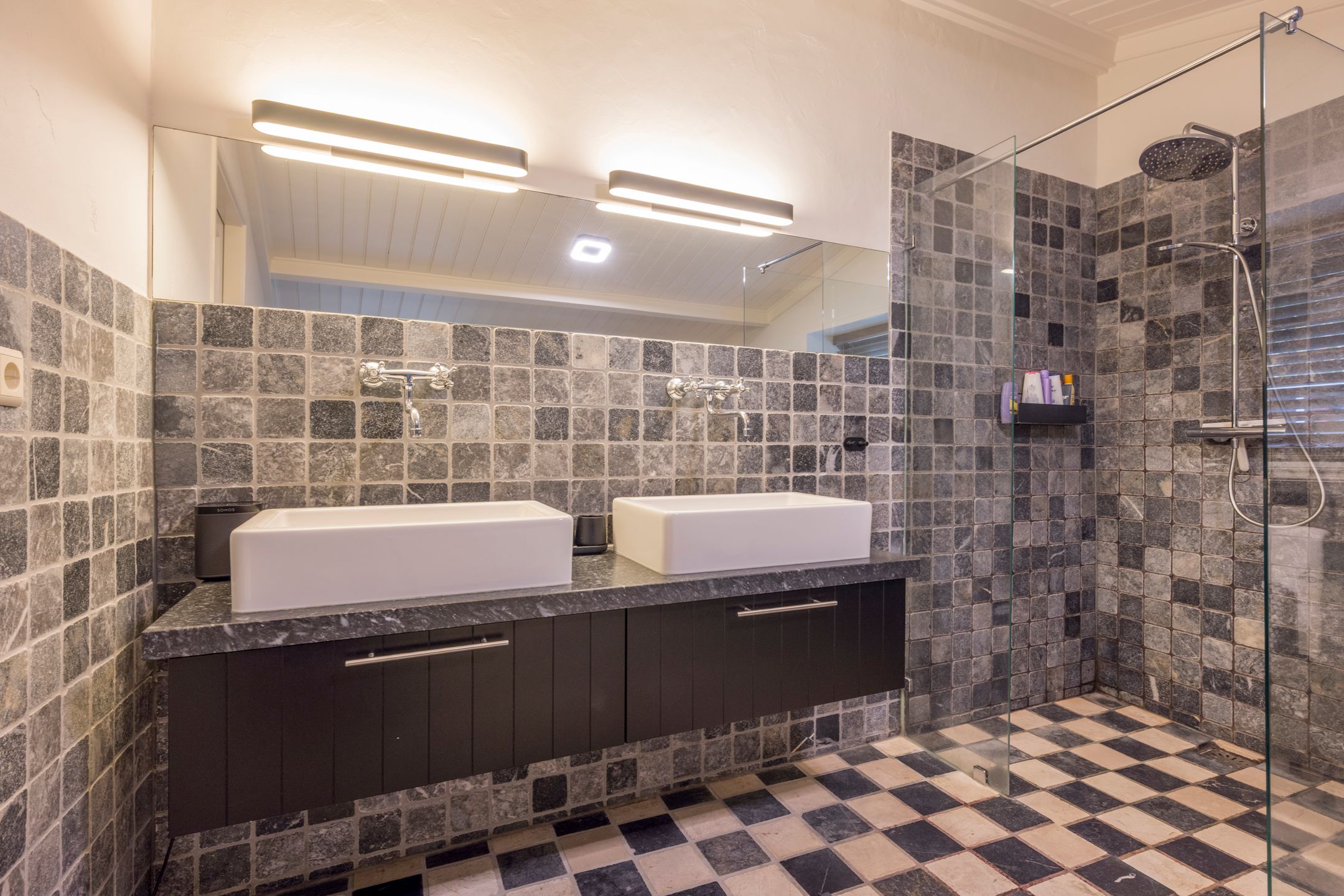 Photo 27 of Angeler 4