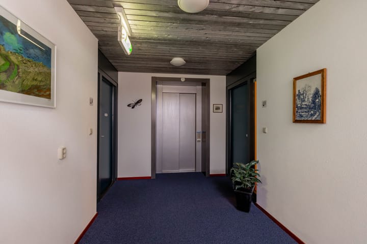 Photo 32 of Jachtlaan 4-B