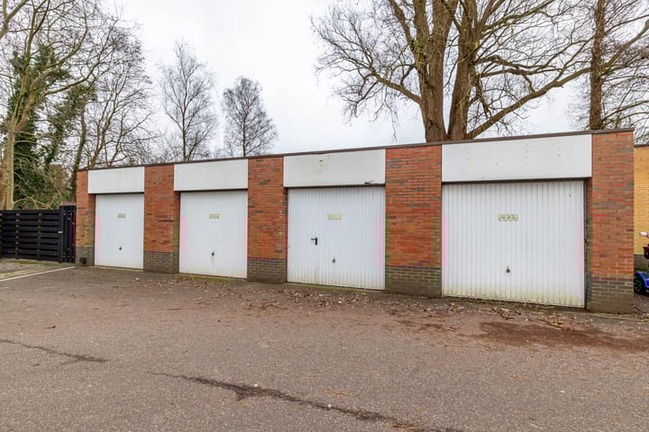 Photo 37 of Jachtlaan 4-B