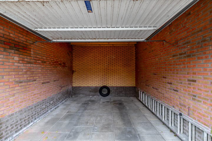 Photo 39 of Jachtlaan 4-B