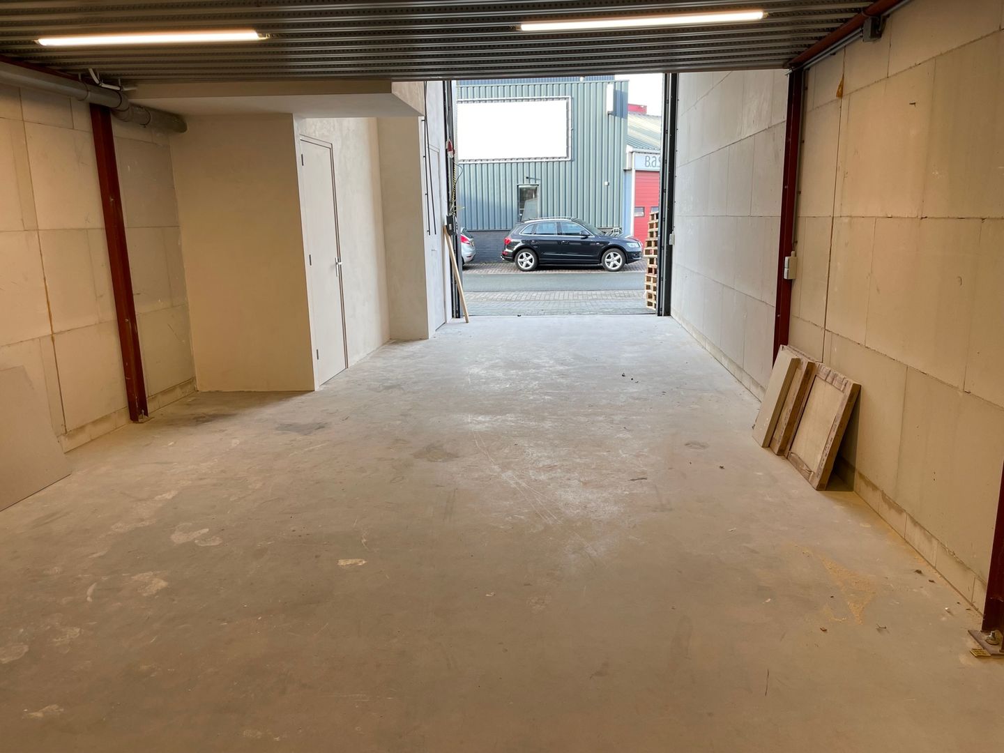 View photo 3 of Deutzstraat 54