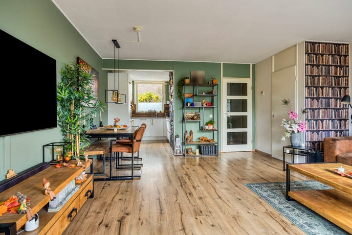 Photo 10 of Ernst Barlachrade 15