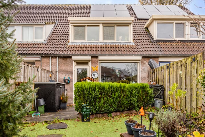 Photo 26 of Ernst Barlachrade 15