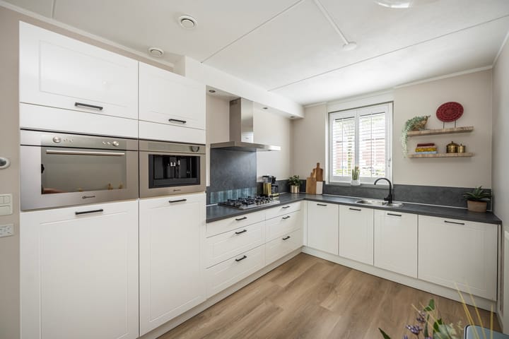 Foto 10 van Schuilenburgstraat 32