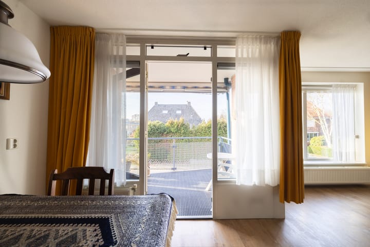 Foto 12 van Massenweg 79