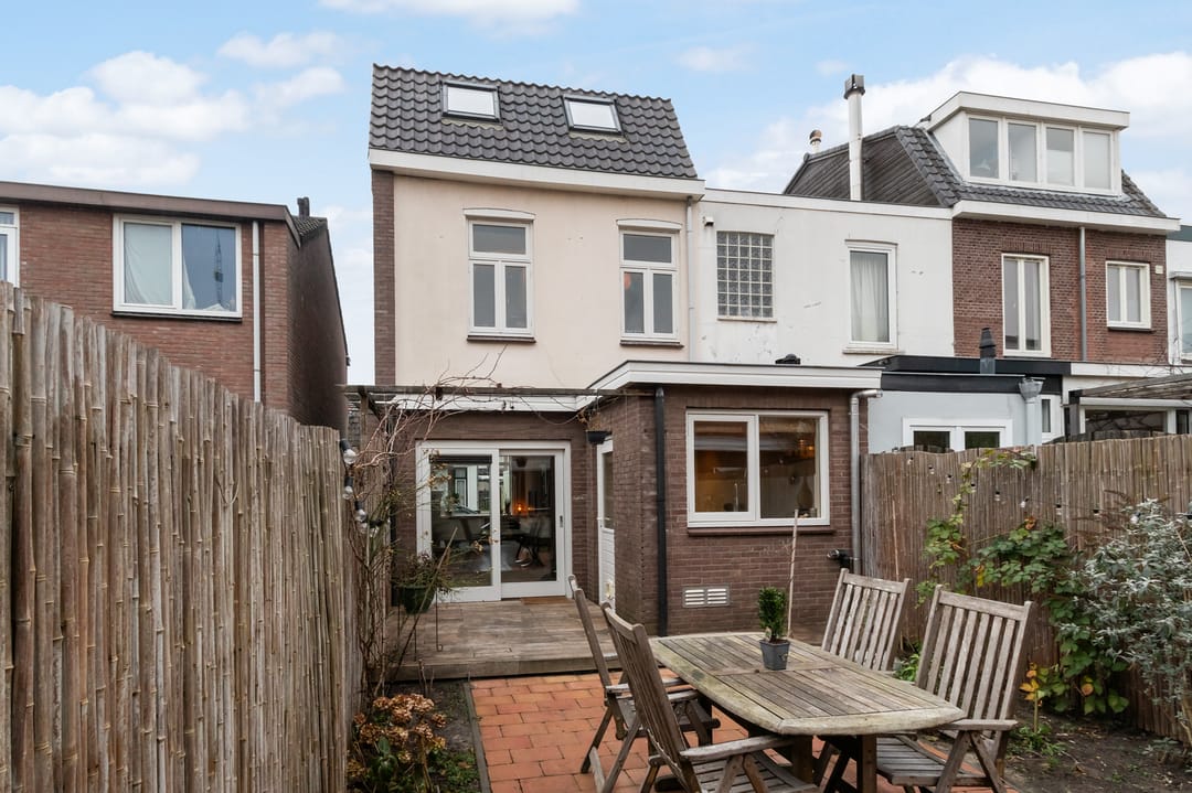 Photo 2 of Begoniastraat 7