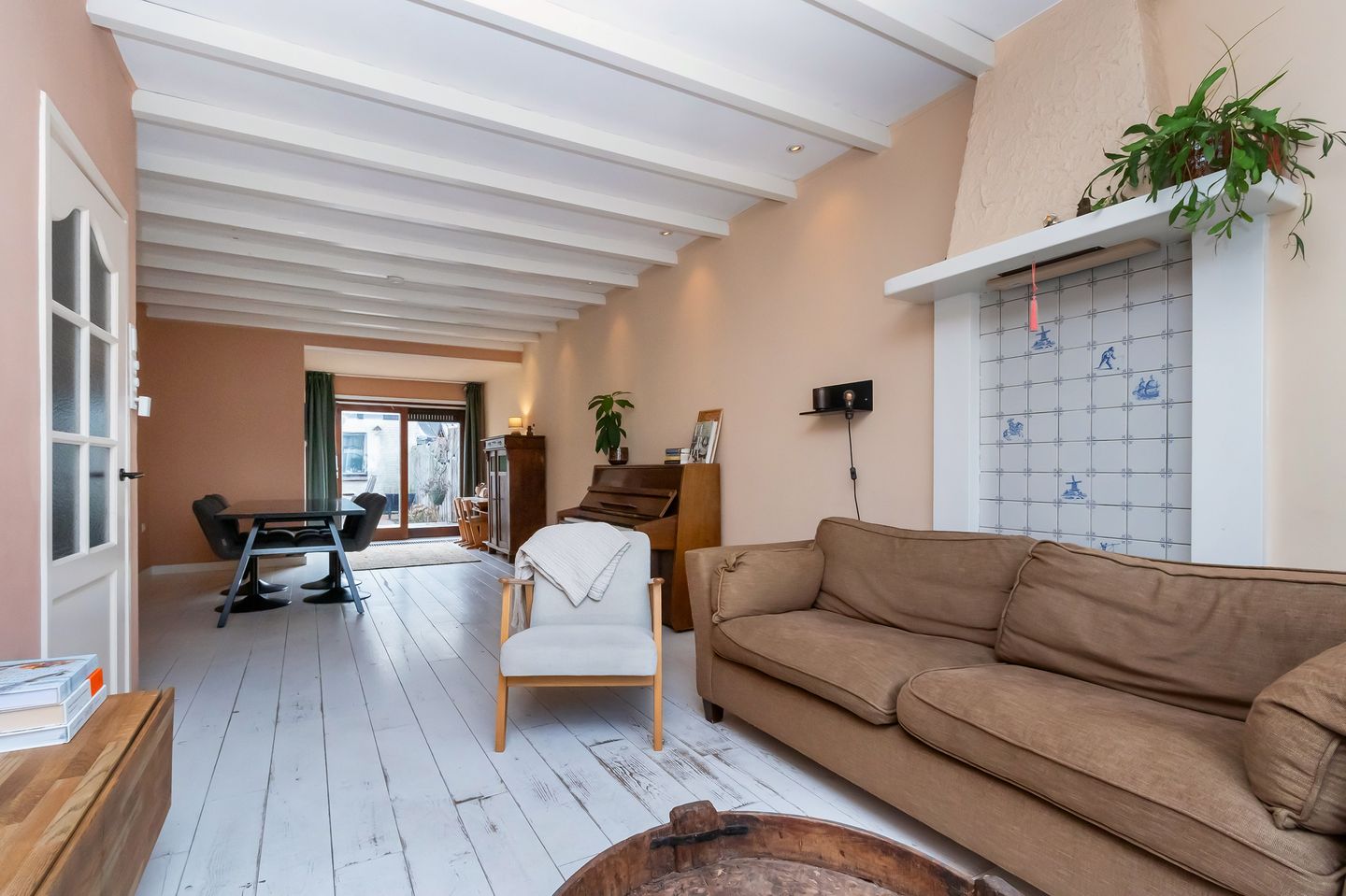 Photo 4 of Begoniastraat 7