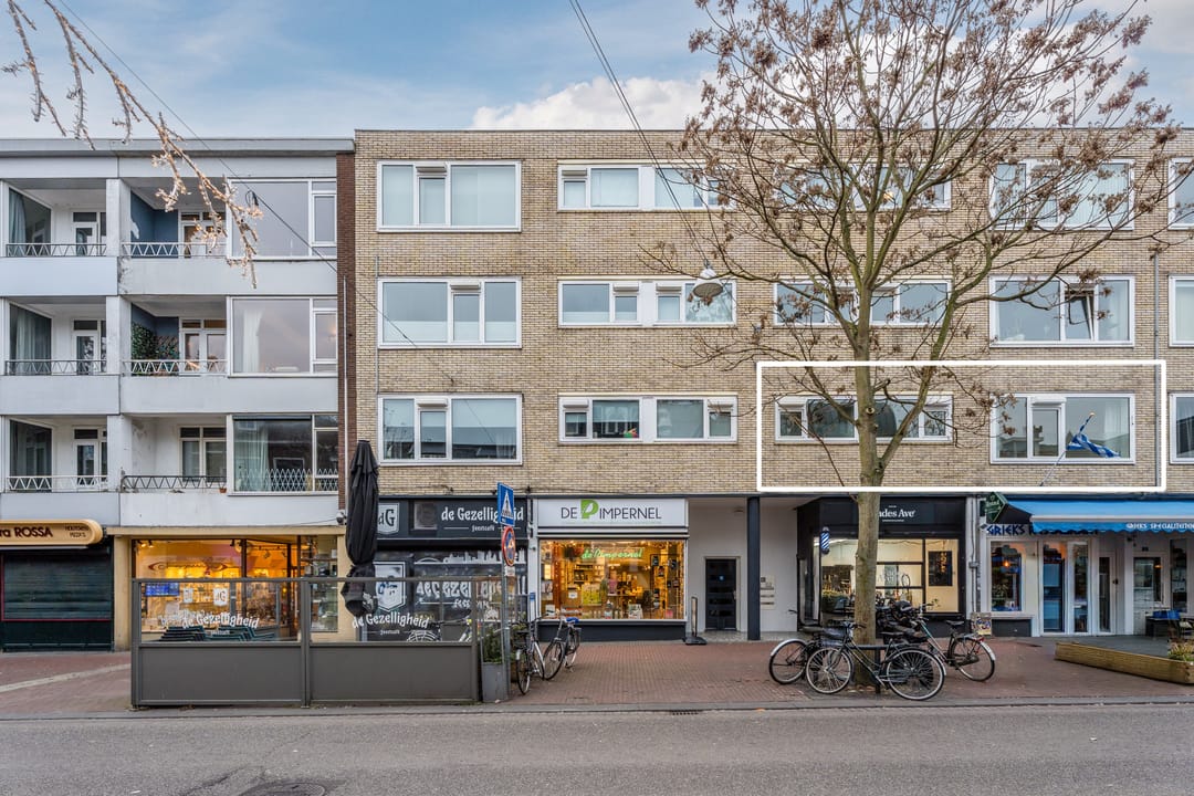 Photo 1 of Bloemerstraat 38