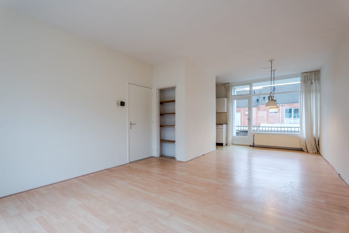 Foto 3 van Bloemerstraat 38