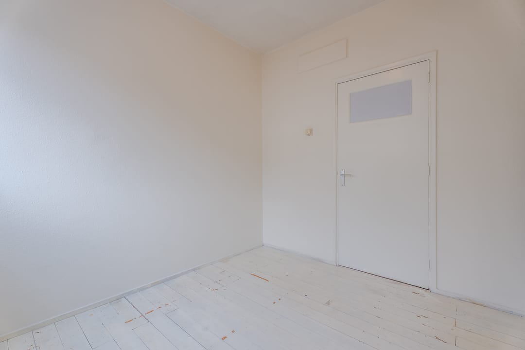 Photo 13 of Bloemerstraat 38