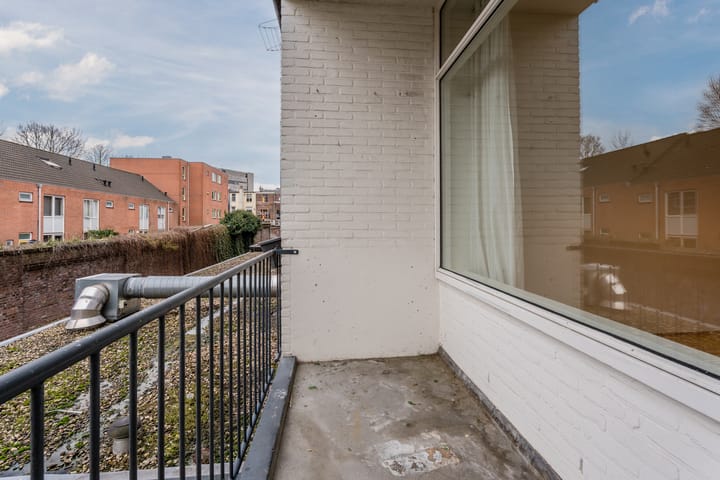 Foto 20 van Bloemerstraat 38