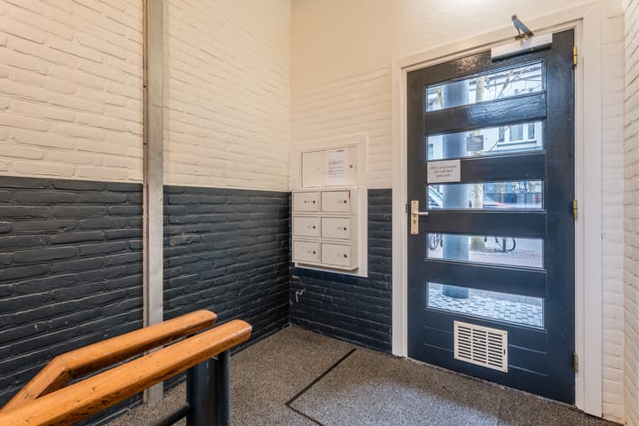 Foto 24 van Bloemerstraat 38