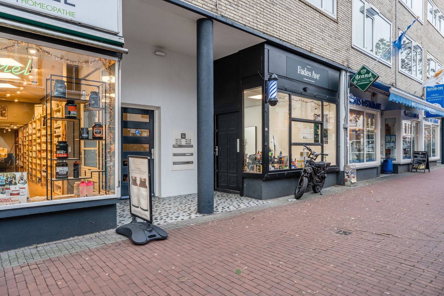 Photo 25 of Bloemerstraat 38
